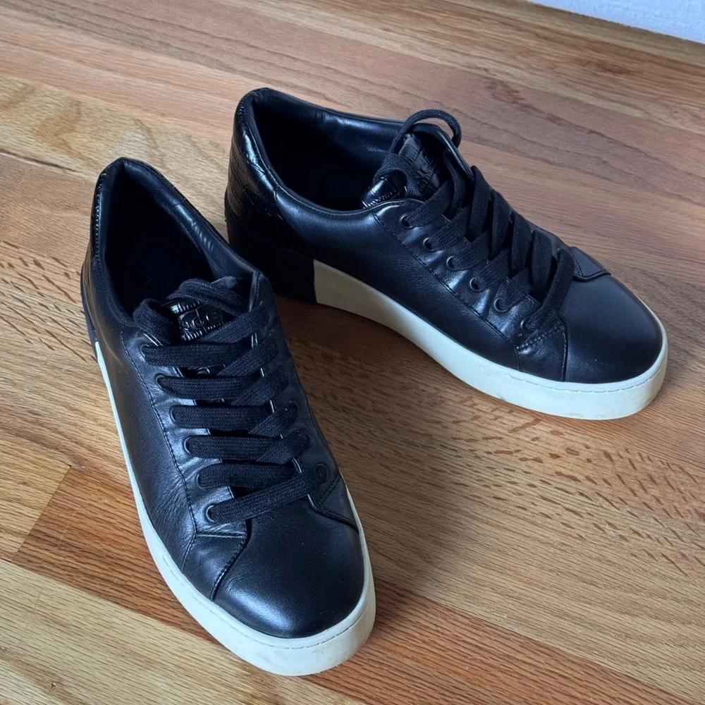 VINCE Bensley croc-embossed accent Leather Platform‎ Sneakers Size 6.5